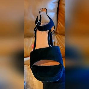 Madewell suede, size 9, true black, open toe, 3 1/2 inch block heel, strapy